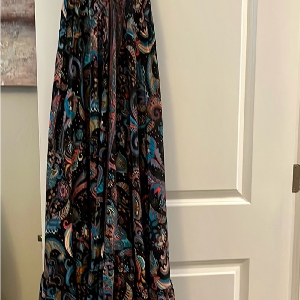 🌸🦋💫Elegant Paisley Halter Maxi Dress in Black and Pink and Teal💫🌼🌻 - Picture 7 of 14